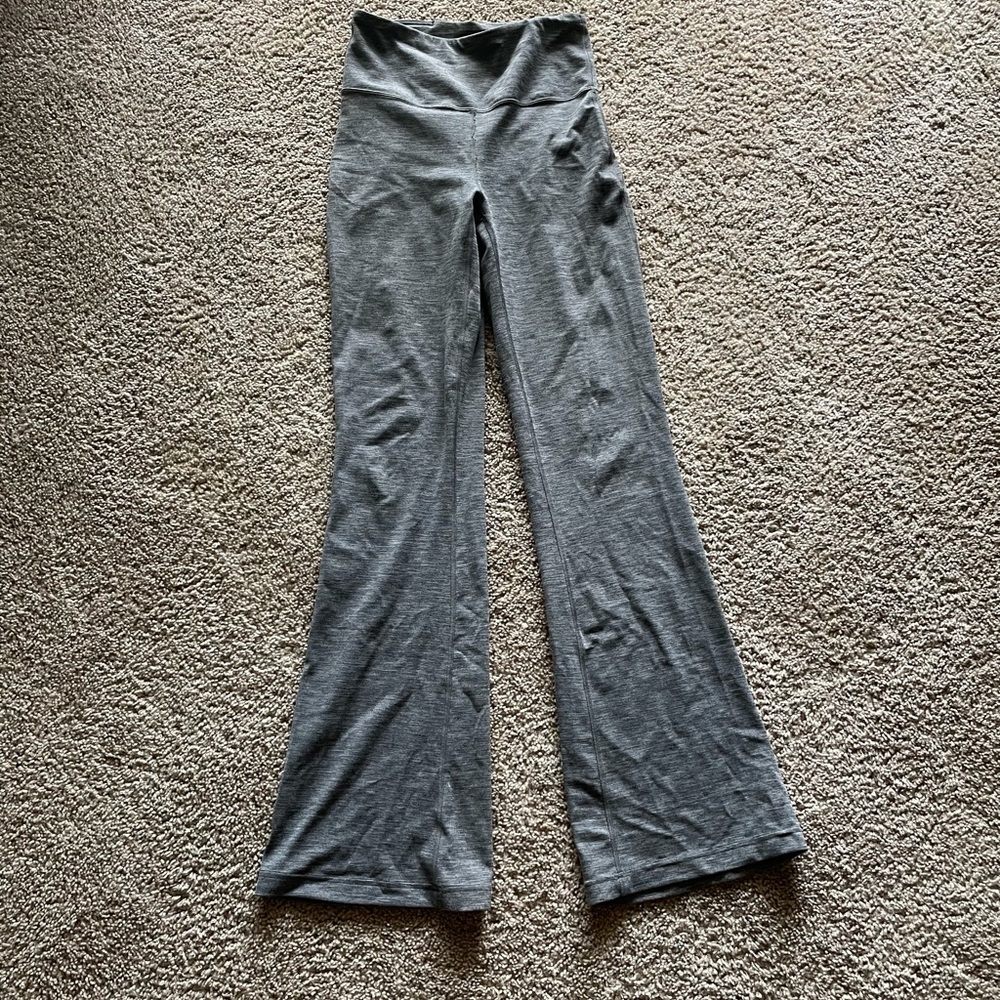 Lululemon bell bottom yoga pants